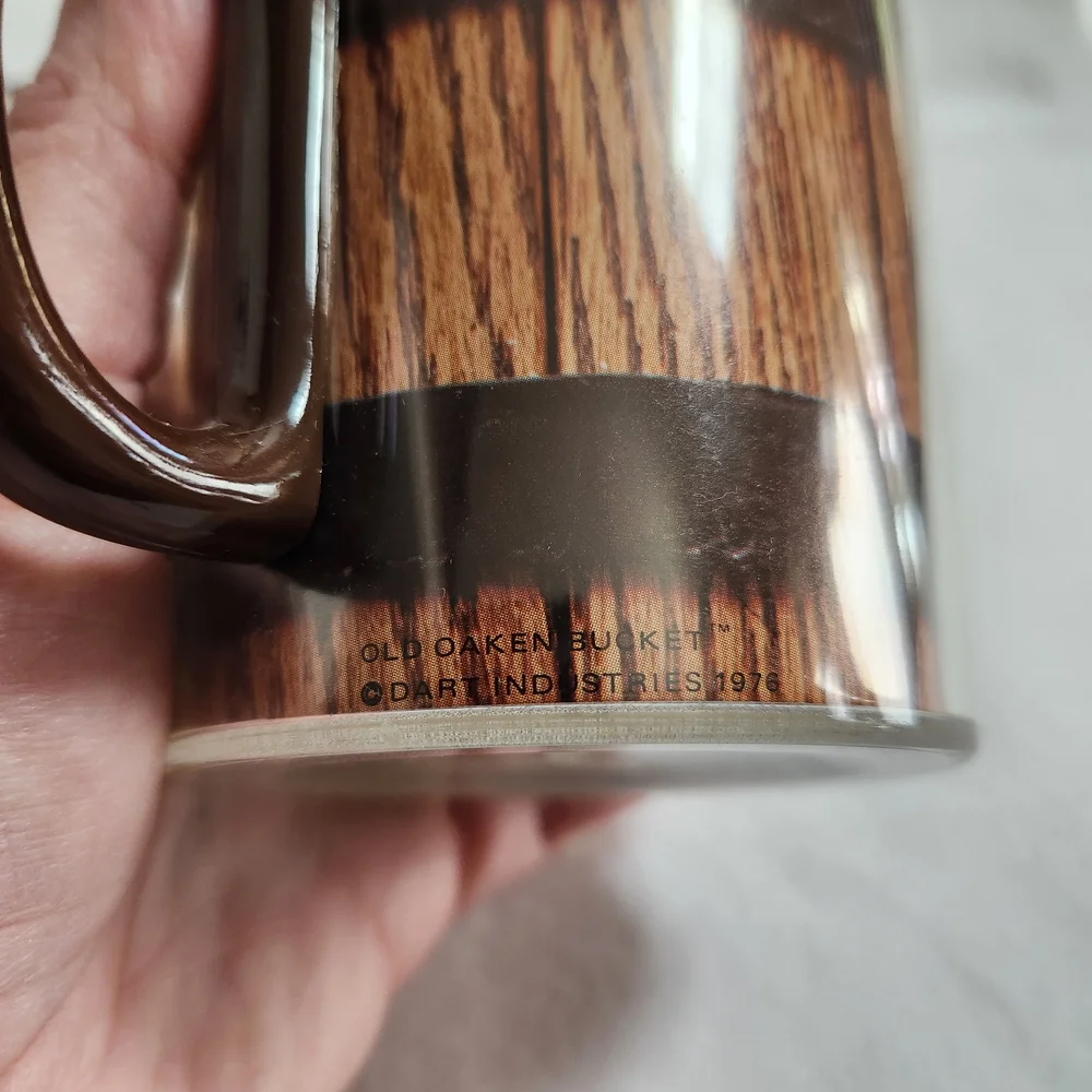 Dart Industries Thermo Serv Old Oaken Bucket Mugs